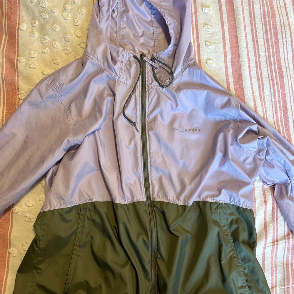 Women’s Columbia Rainjacket and Windbreaker